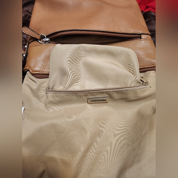 Giani Bernini Tan Leather  Crossbody Purse EUC - Picture 11 of 16
